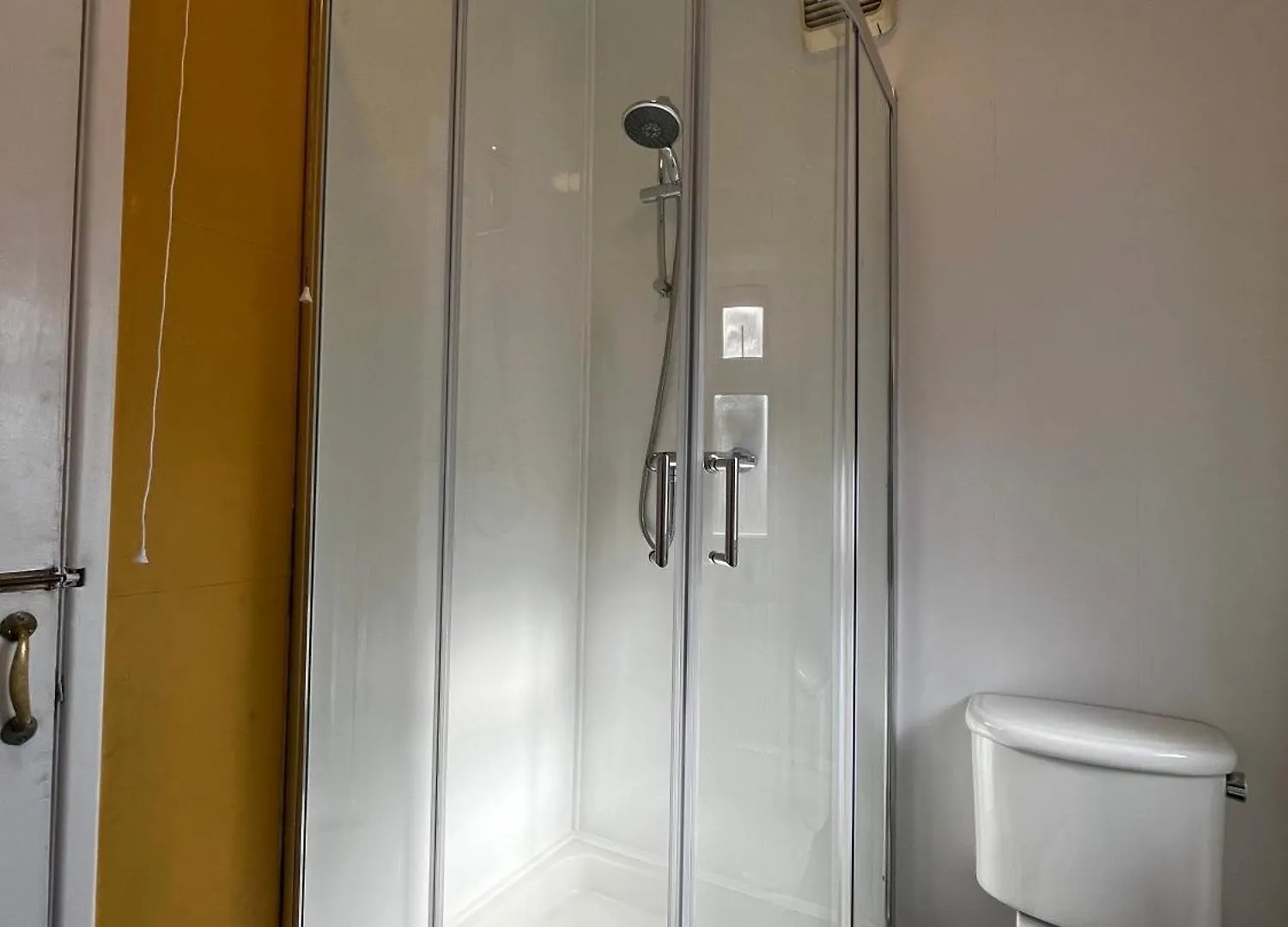 Large, Comfy Room Close To City Centre - Newcastle Upon Tyne 0*,  Großbritannien