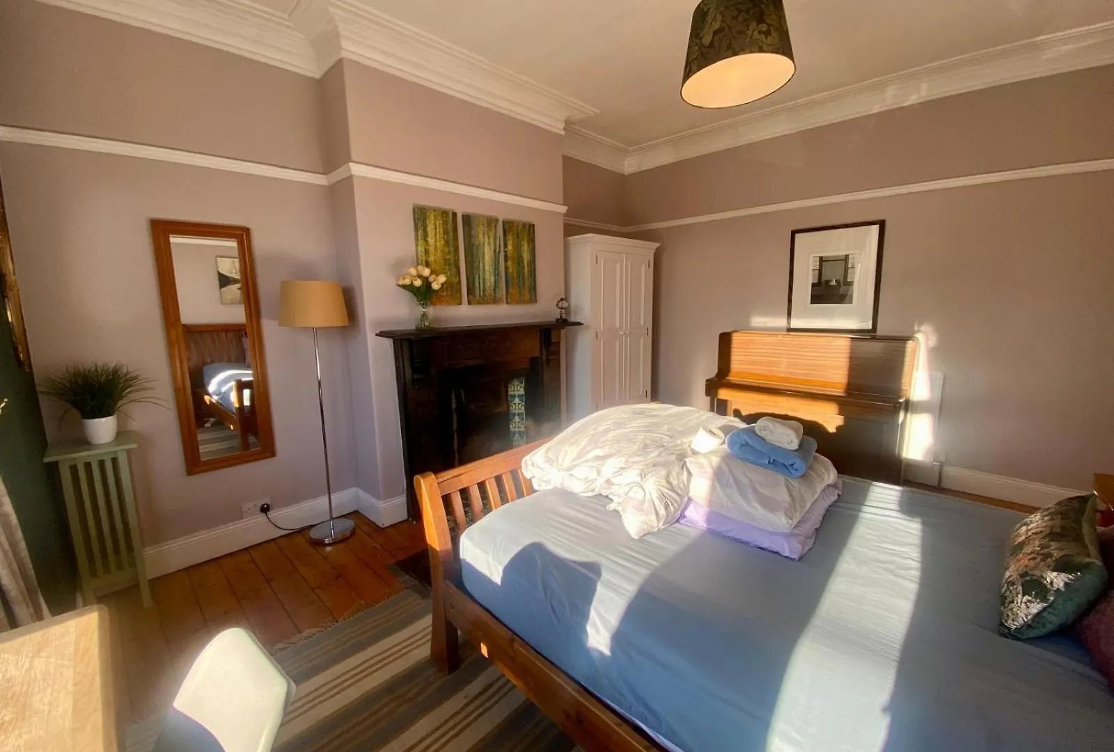 Large, Comfy Room Close To City Centre - Newcastle Upon Tyne